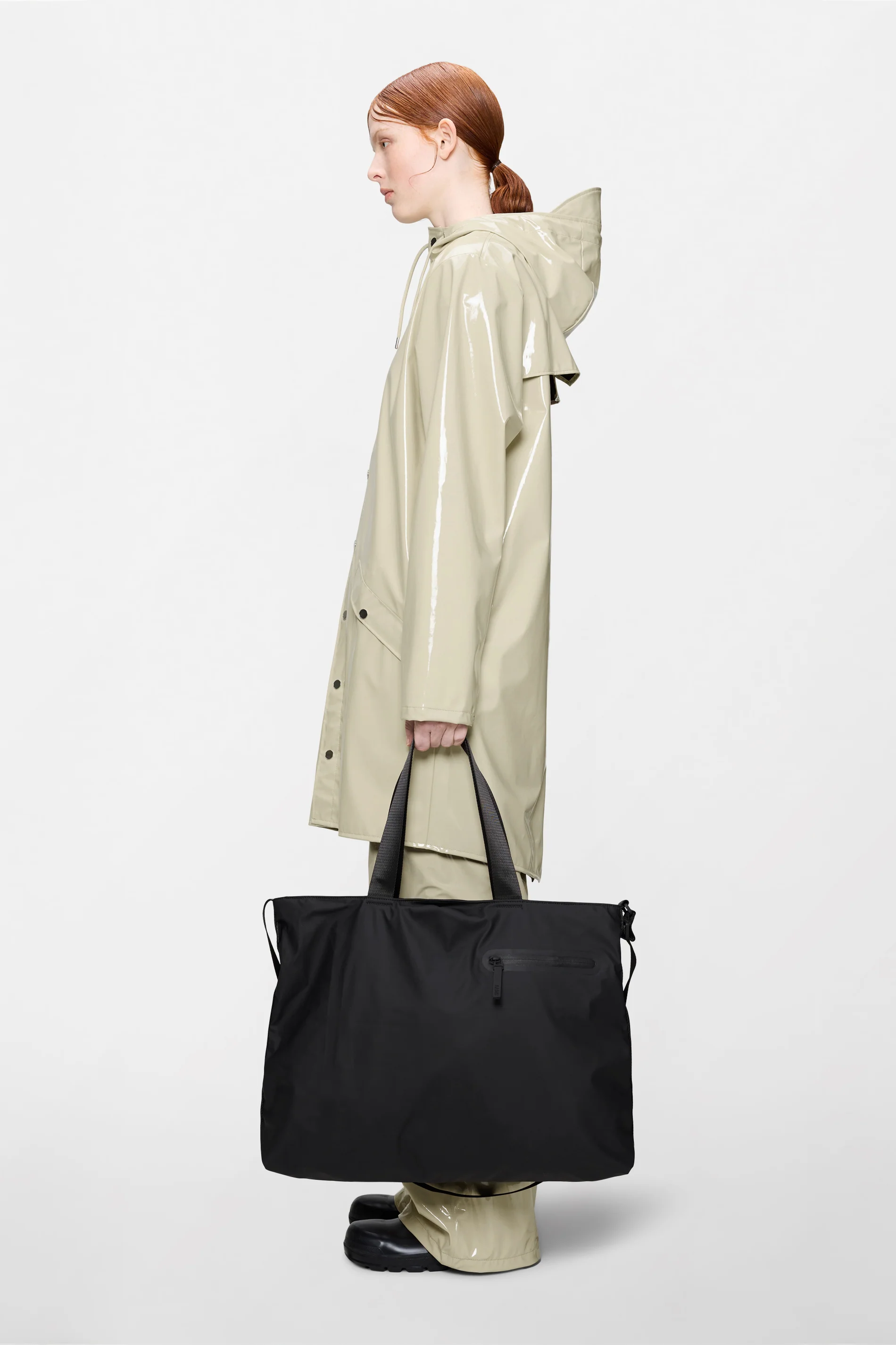 Dash Messenger Tote Bag - Image 15