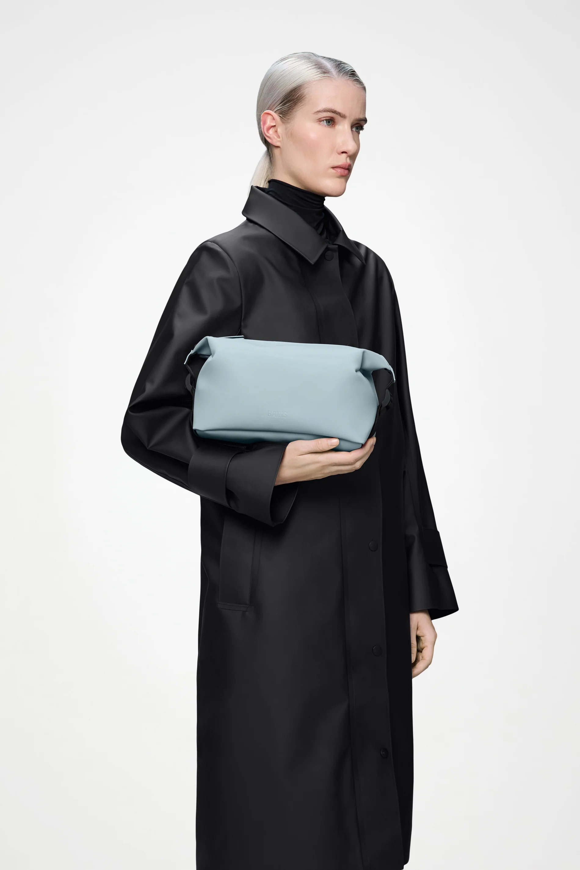 Hilo Wash Bag - Image 21